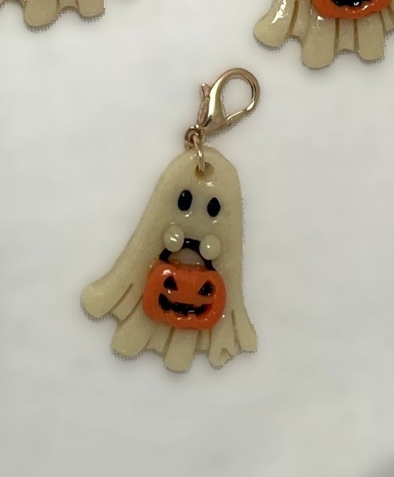 Glow-in-the-Dark Sheet Ghost Pet ID Tag