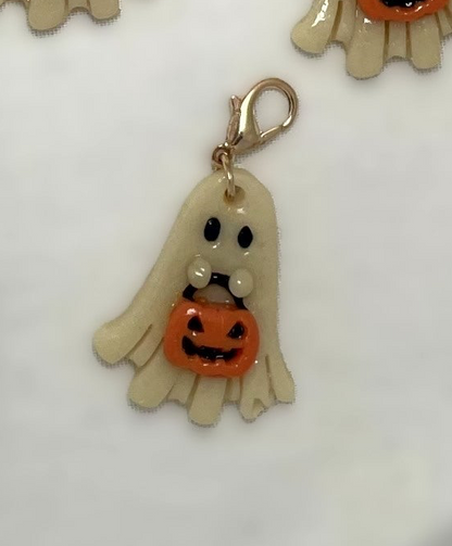 Glow-in-the-Dark Sheet Ghost Pet ID Tag