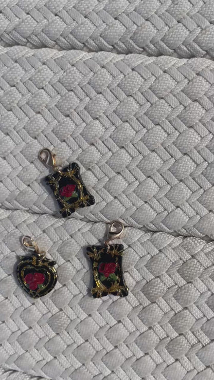 Charlotte Black Noir – Red Rose Pet ID Tag